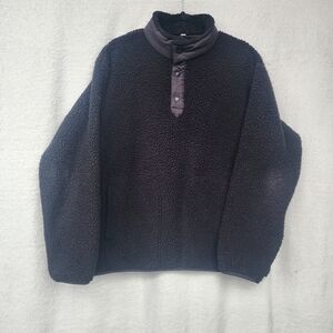 Uniqlo White Mountaineering Size M Black Pull Over Sherpa Sweater